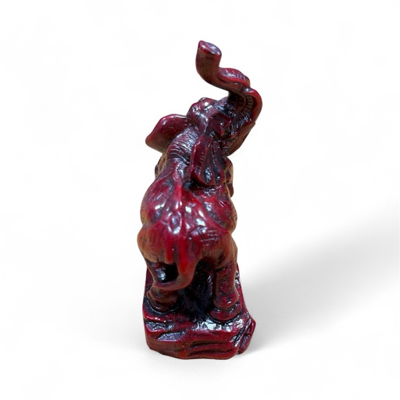 Red Resin Elephant Figurine Trunk Up On Stone Lucky Charm 4” Vintage Decor Stand - Picture 4 of 8